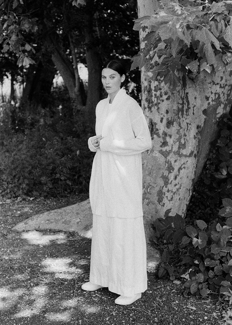 Elongated cardigan in Italian wool with open front and high neck shawl collar